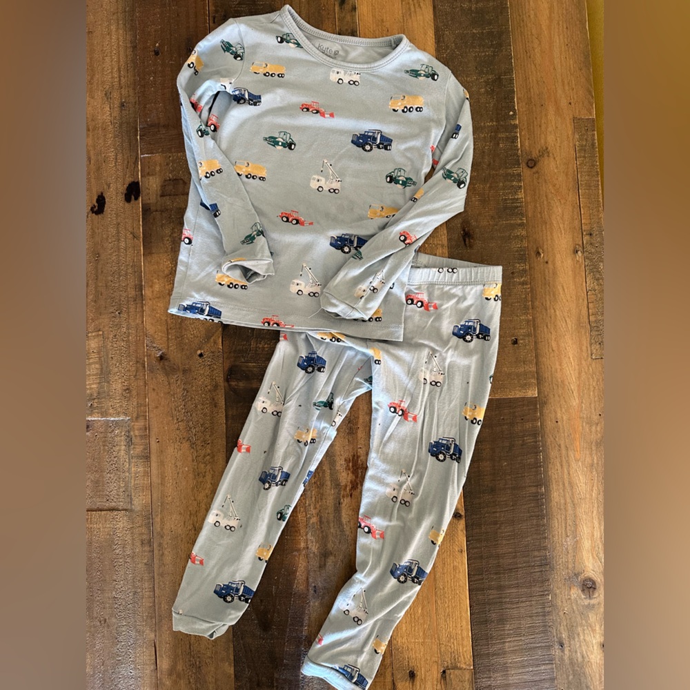 Kyte BABY Light Gray Kids Pajama Set with Multicolor Trucks